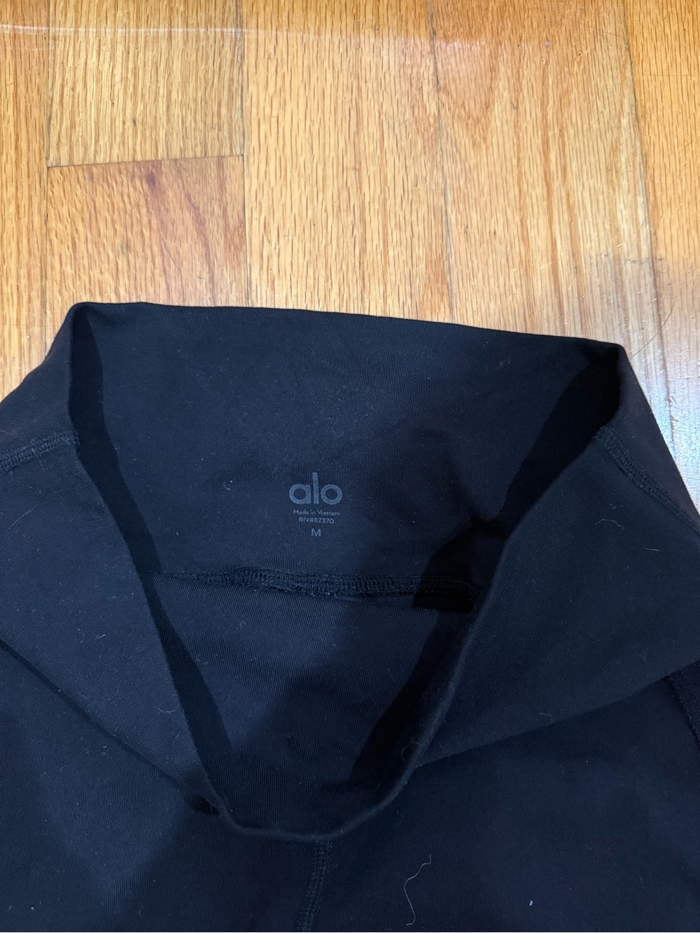 Alo Yoga High-Waist Seamless Moto Crop 21" Leggings Black M - Picture 2 of 8